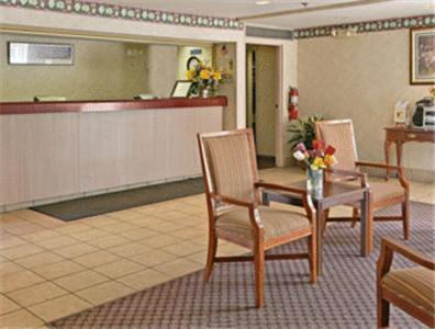 Travelodge - Cincinnati 샤론빌 내부 사진